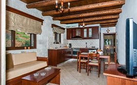 Ariadni Apartments